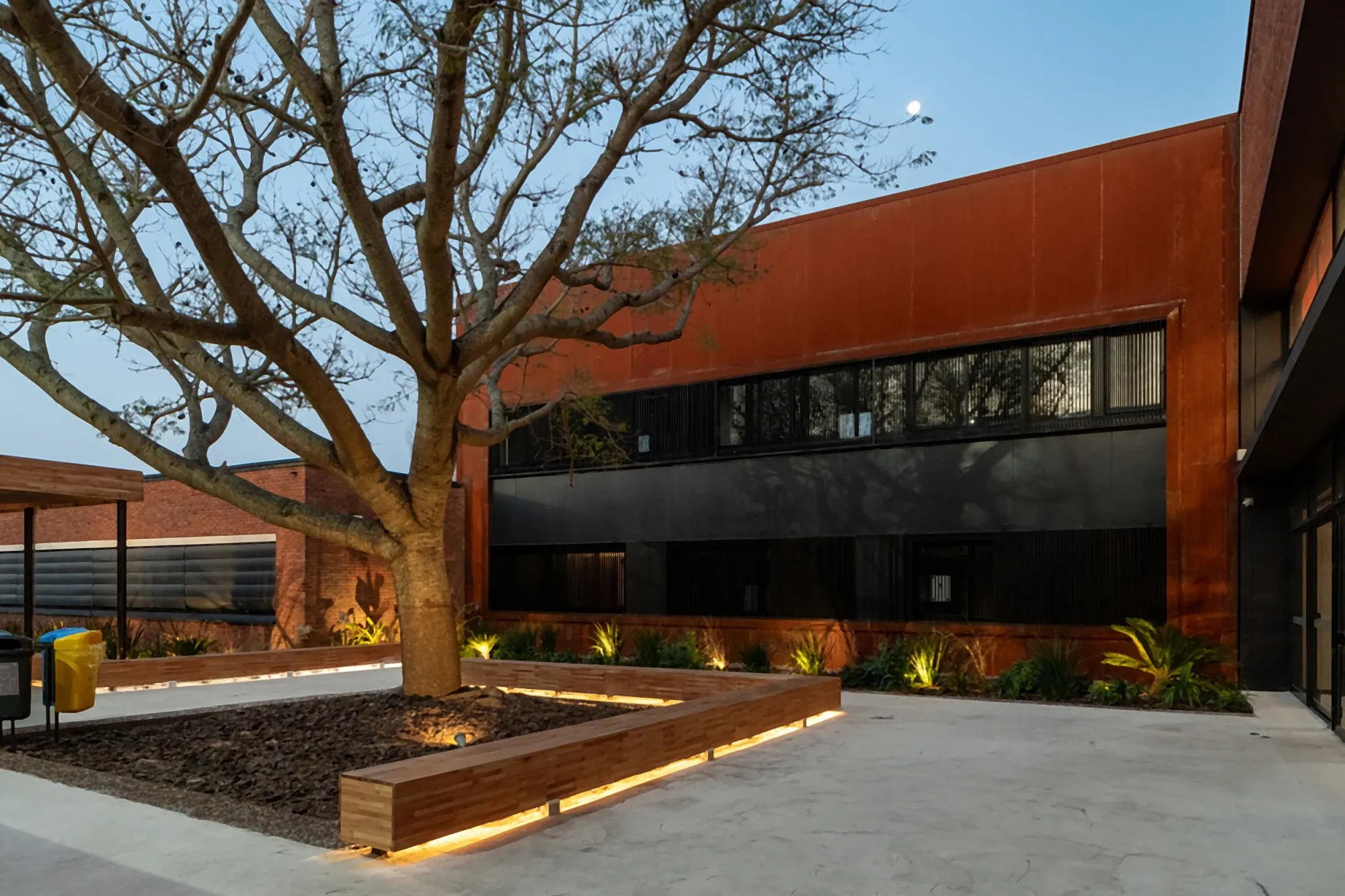 Uruguayan American School (UAS) — 3/3