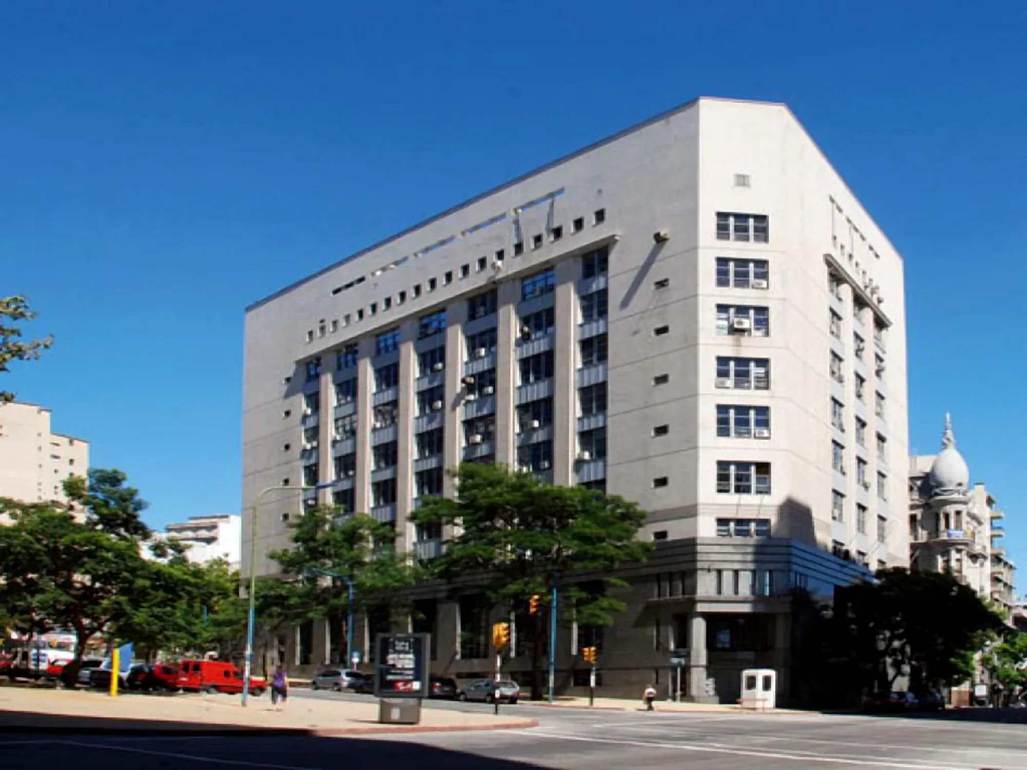 Banco de Seguros del Estado (BSE) — 3/3
