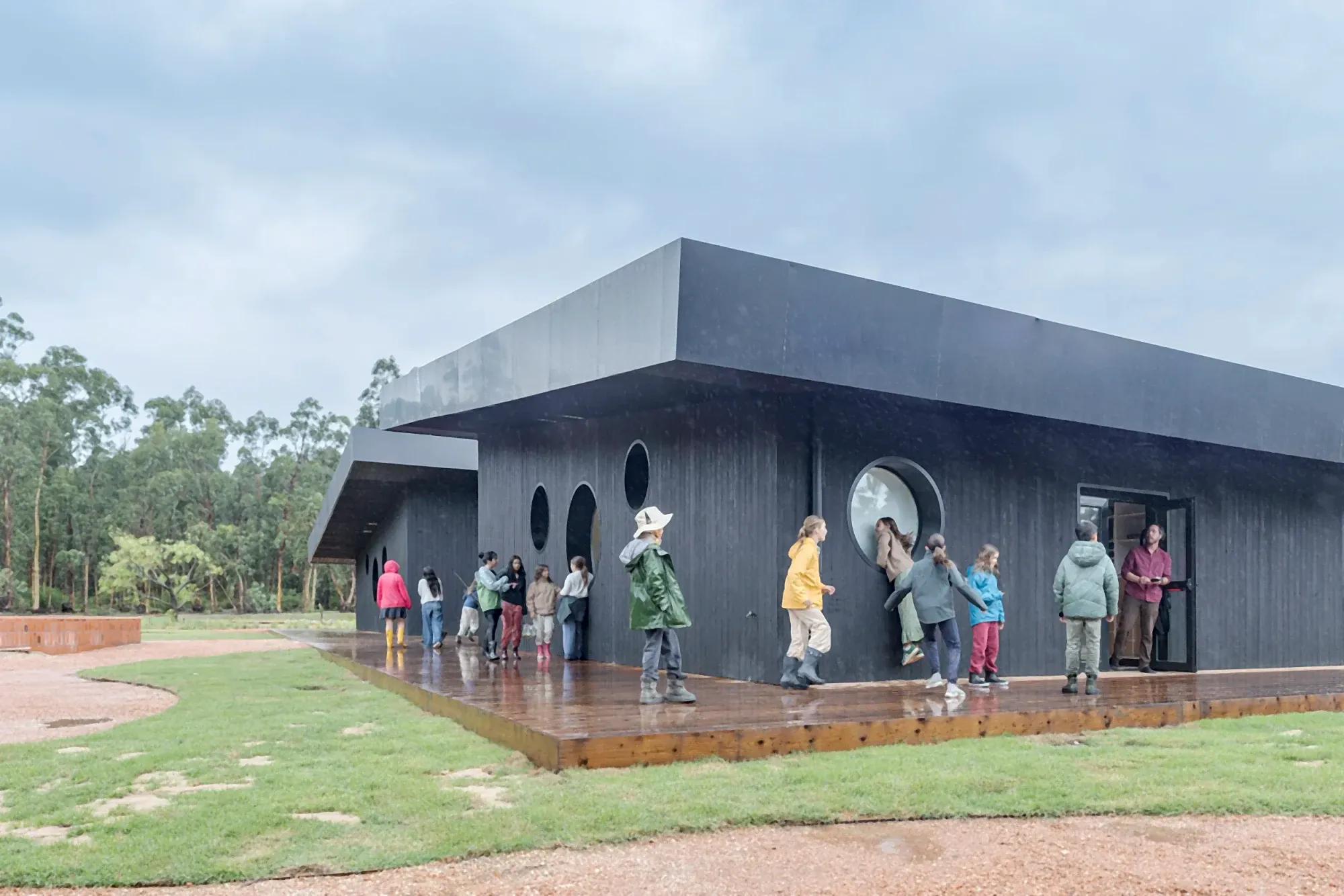 The Garzón School (TGS) — 4/5